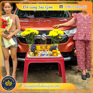 Mâm cúng xe đơn giản